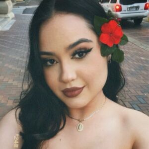 Meet your Posher, Alexandra